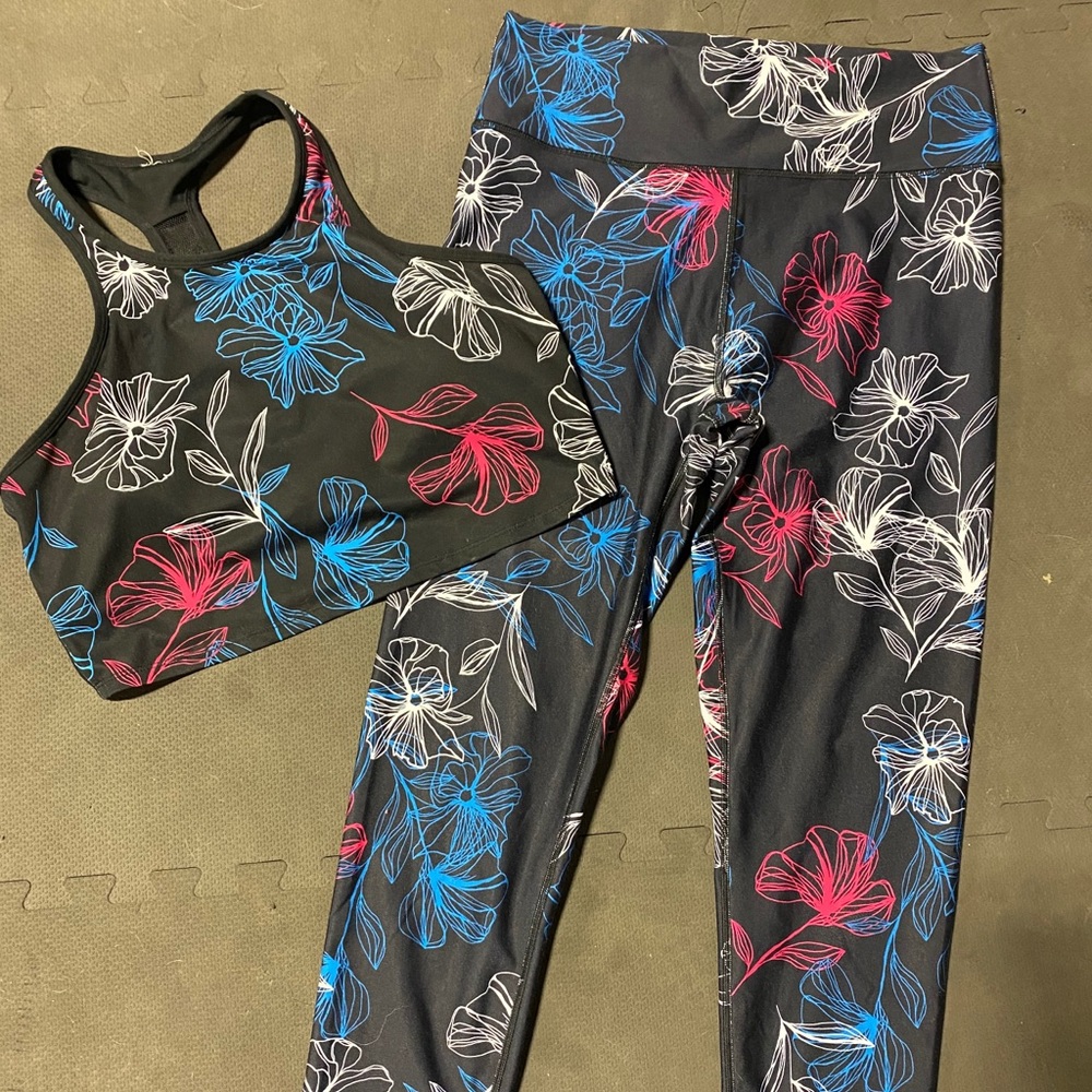 Fabletics Black Floral Leggings & Sports Bra Set - Blue, Pink, White